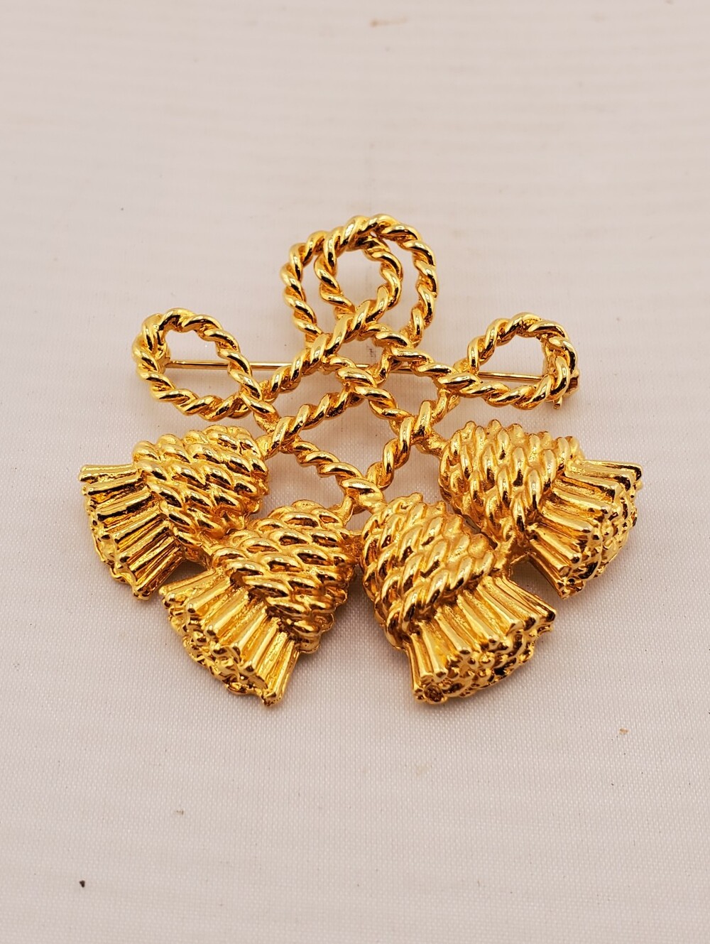 Scottish Thistle Braided Rope Brooch